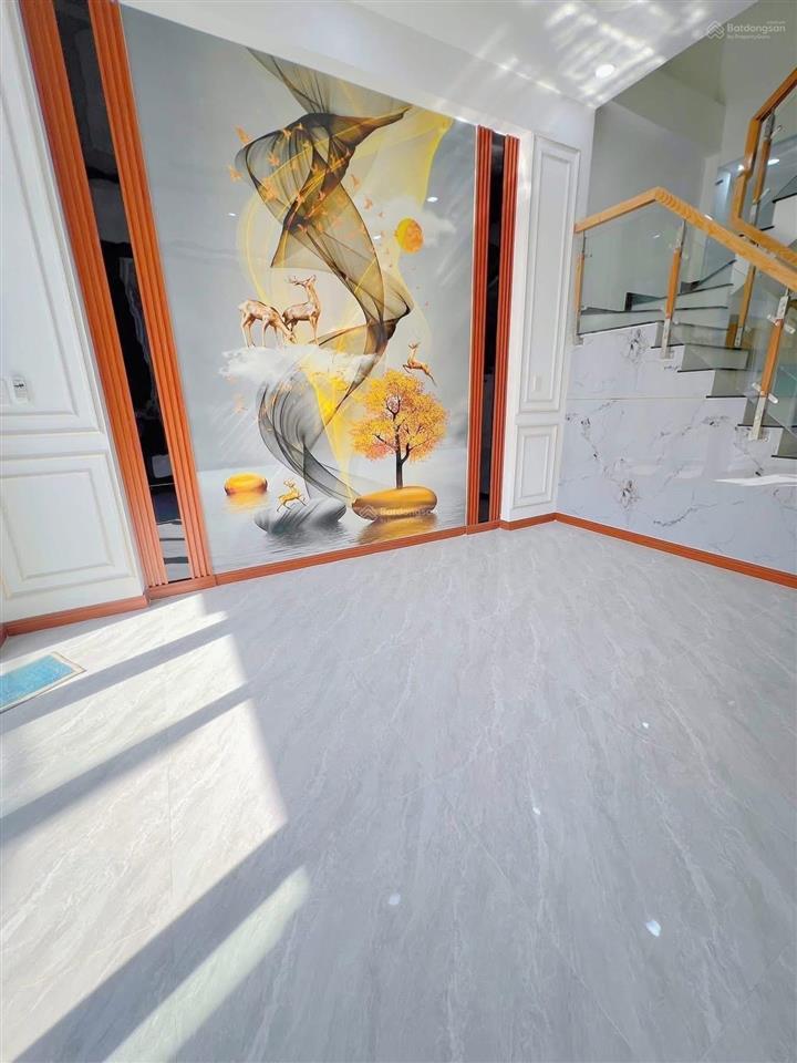 Chủ gửi bán nhà 1 trệt 1 lầu phường biên hoà. dt 4x21=82m2. giá3 tỷ 1 bớt lộc đường trước nhà 6m