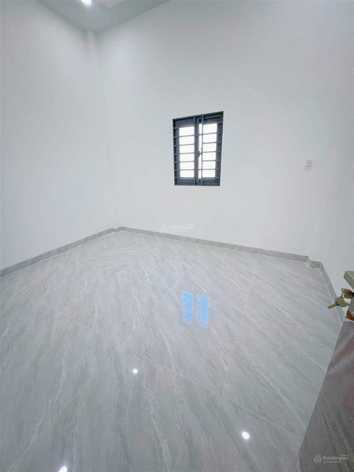 Chủ gửi bán nhà 1 trệt 1 lầu phường biên hoà. dt 4x21=82m2. giá3 tỷ 1 bớt lộc đường trước nhà 6m