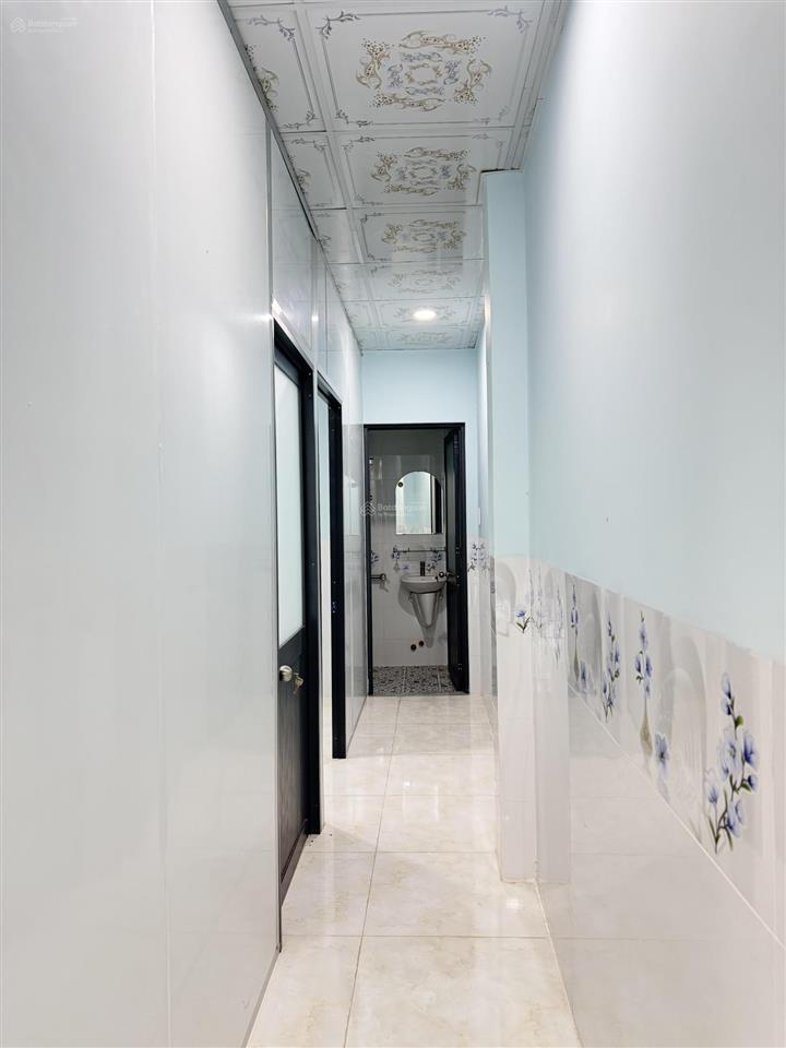 Chủ gửi bán nhà gác lửng phường biên hoà (hoá an cũ). dt 64m2. giá 2tỷ650 đường nhựa 2 xe hơi