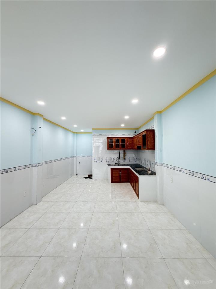 Chủ gửi bán nhà gác lửng phường biên hoà (hoá an cũ). dt 64m2. giá 2tỷ650 đường nhựa 2 xe hơi