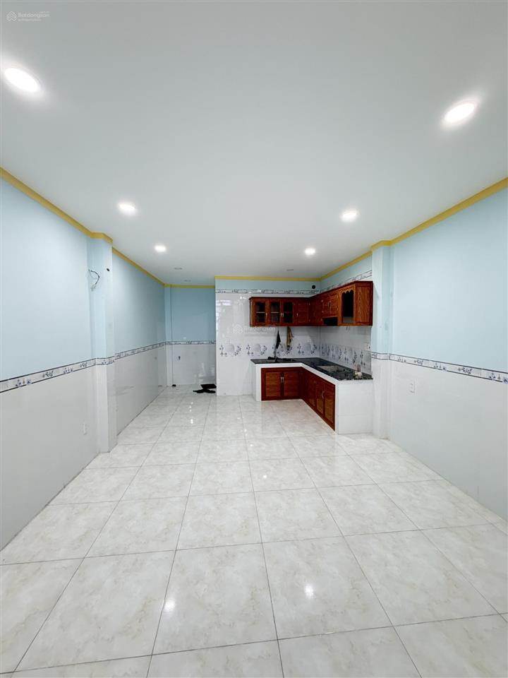 Chủ gửi bán nhà gác lửng phường biên hoà (hoá an cũ). dt 64m2. giá 2tỷ650 đường nhựa 2 xe hơi