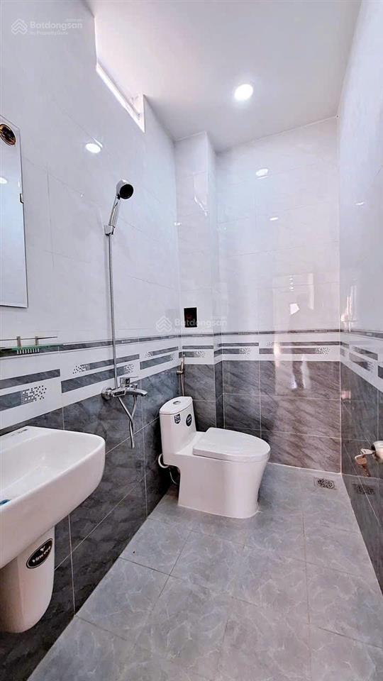 Chủ gửi bán nhà 1t1l (bửu hoà cũ). dt 79m2, giá 2tỷ450 đường xe 3 gác thông. hướng tây bắc