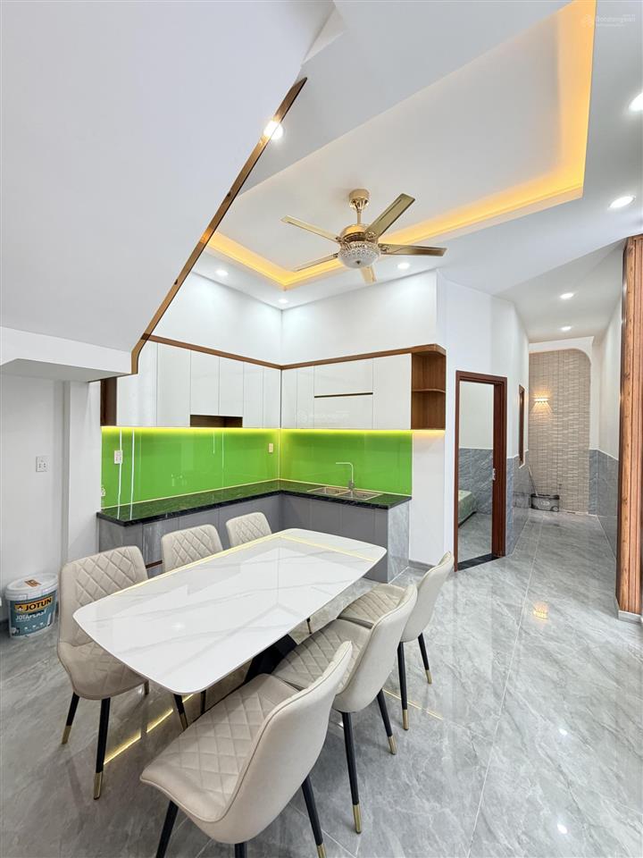 Bán căn nhà 1 trệt 1 lầu phường bửu hoà. dt 4,2x19,4=81,6m2. giá 3tỷ950
