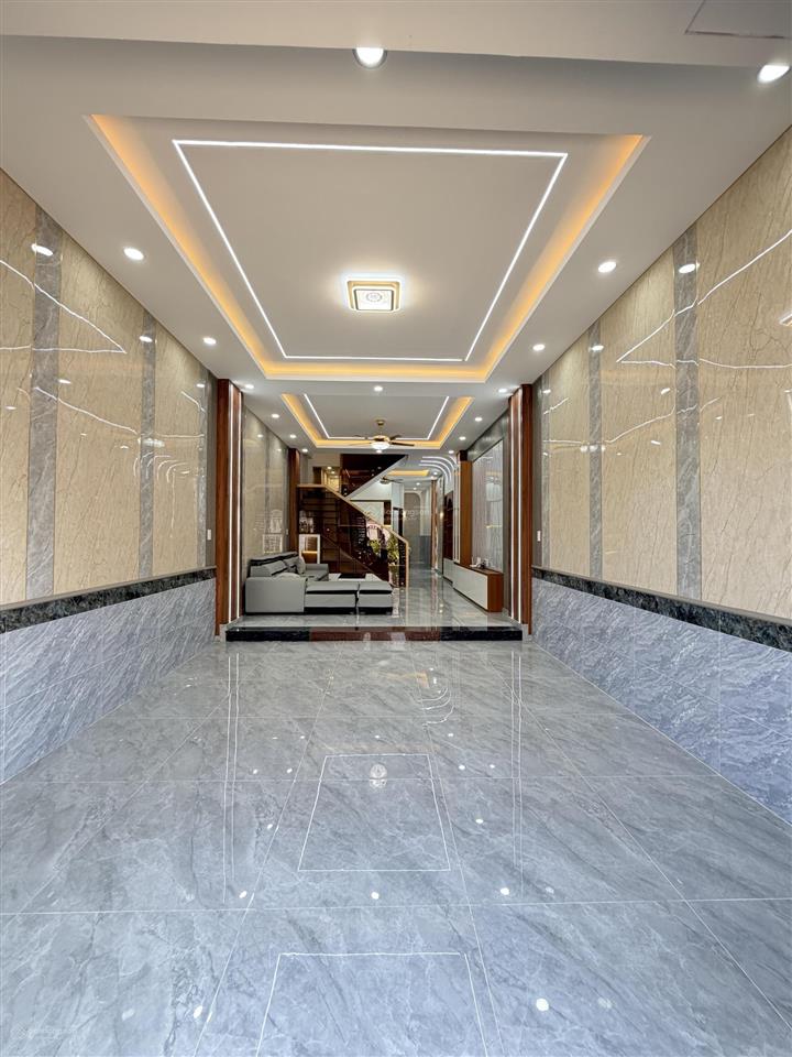 Bán căn nhà 1 trệt 1 lầu phường bửu hoà. dt 4,2x19,4=81,6m2. giá 3tỷ950