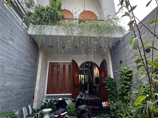 Bán nhà 1 trệt 1 lầu xây dựng tâm huyết tại p.( tân phong củ). dt 5x20=100m2. giá 4tỷ550