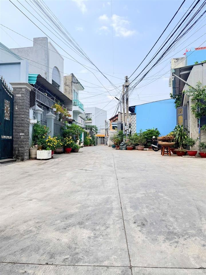 Chủ gửi bán nhà 1 trệt 1 lầu (tân phong cũ). dt 4x15=60m2. giá 3tỷ2 tl