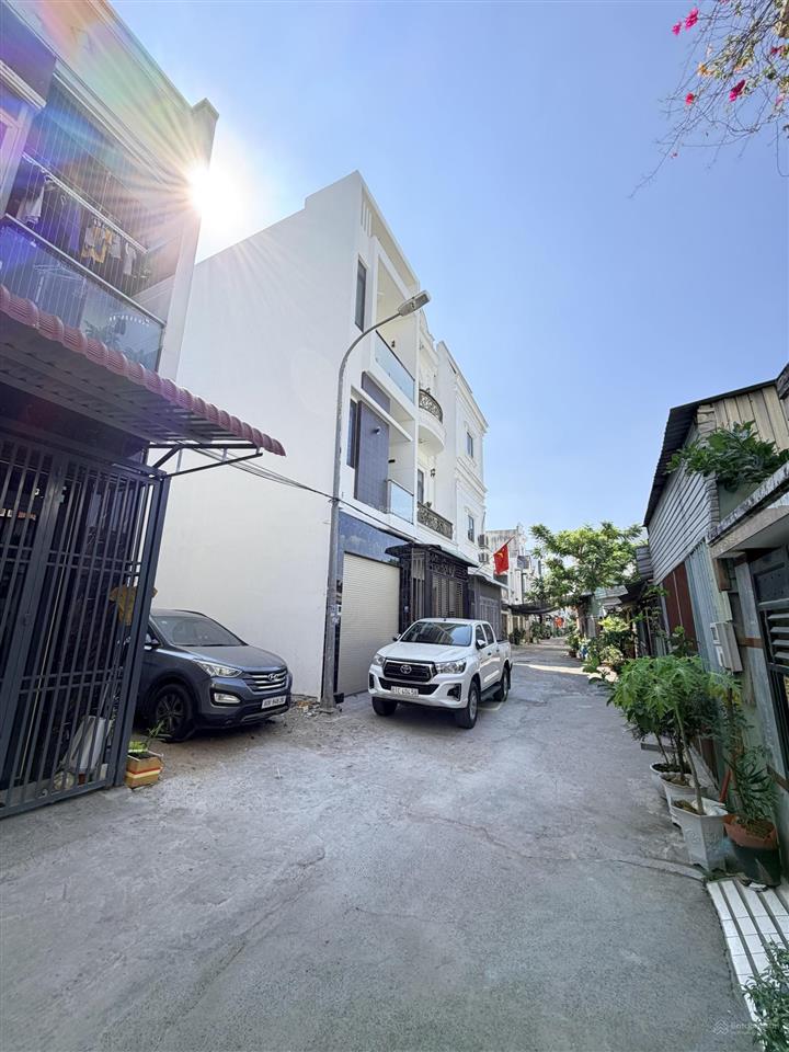 Bán nhà 1 trệt 2 lầu ( hoá an củ). dt 4x18=72m2. giá 4tỷ2