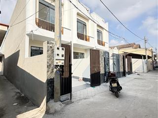 Bán nhà 1 trệt 1 góc 2 mặt tiền lầu hoàn công (hoá an cũ). dt 4x17,5m = 70m2. giá 3tỷ590