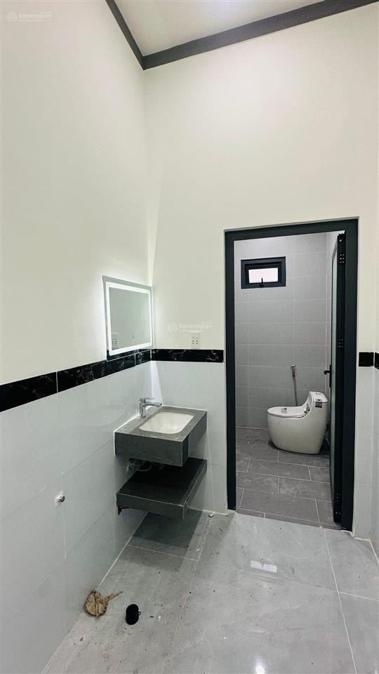 Bán nhà cấp 4 gần cổng 2 sân bay biên hoà p. trung dũng, dt 5,8x21m=119m2, giá 4tỷ750