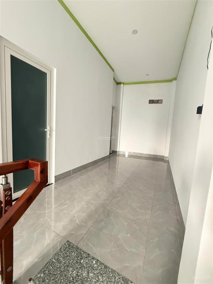 Chủ gửi bán nhà 1 trệt 1 lầu ( tân vạn củ). dt 65m2. dtsd 130m2. giá 2tỷ 450 đường xe hơi.