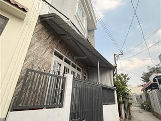 Chủ gửi bán nhà 1 trệt 1 lầu ( tân vạn củ). dt 65m2. dtsd 130m2. giá 2tỷ 450 đường xe hơi.