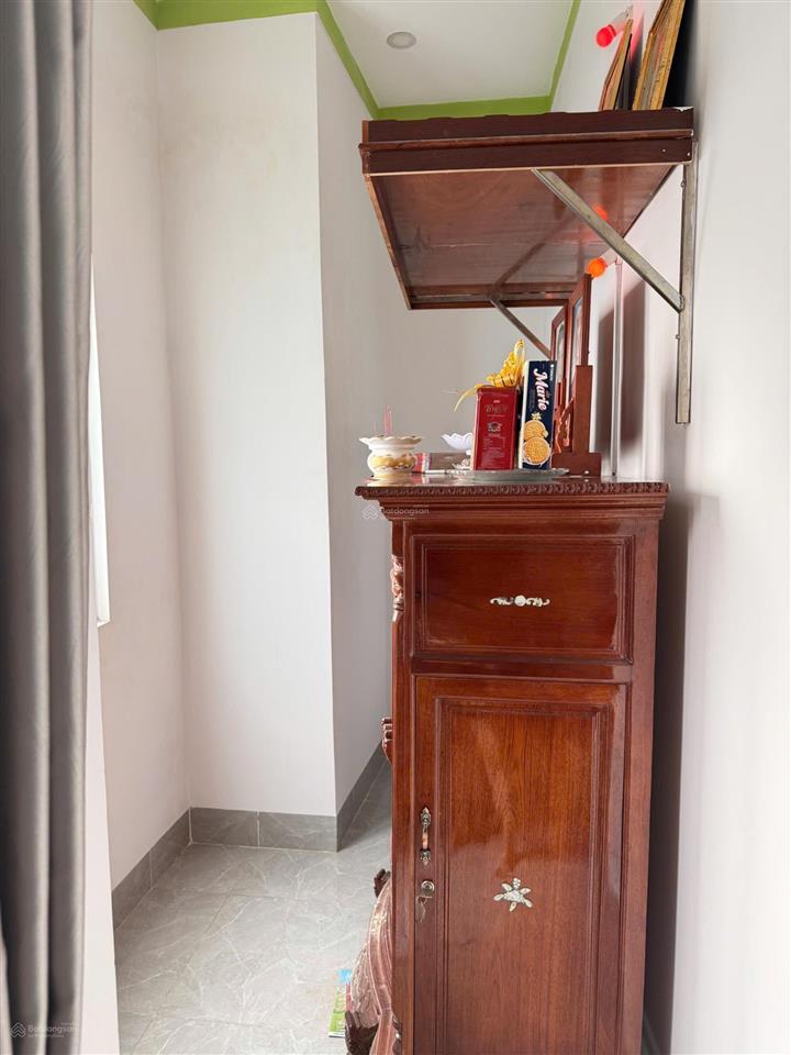 Chủ gửi bán nhà 1 trệt 1 lầu ( tân vạn củ). dt 65m2. dtsd 130m2. giá 2tỷ 450 đường xe hơi.