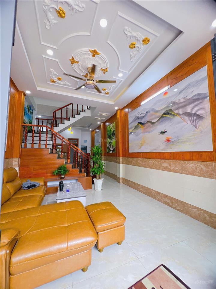 Chủ gửi bán 1 trệt 1 lầu hoàn công( tân hạnh củ). dt 4x15,3=70m2. nở hậu 4,5m. giá 3tỷ3