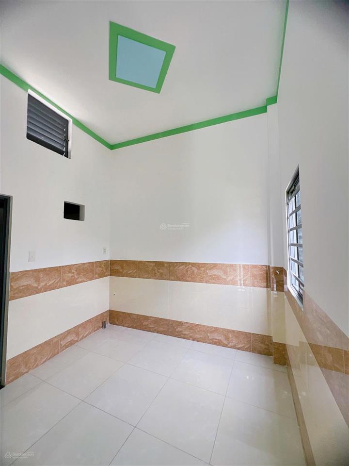 Chủ gửi bán 1 trệt 1 lầu hoàn công( tân hạnh củ). dt 4x15,3=70m2. nở hậu 4,5m. giá 3tỷ3