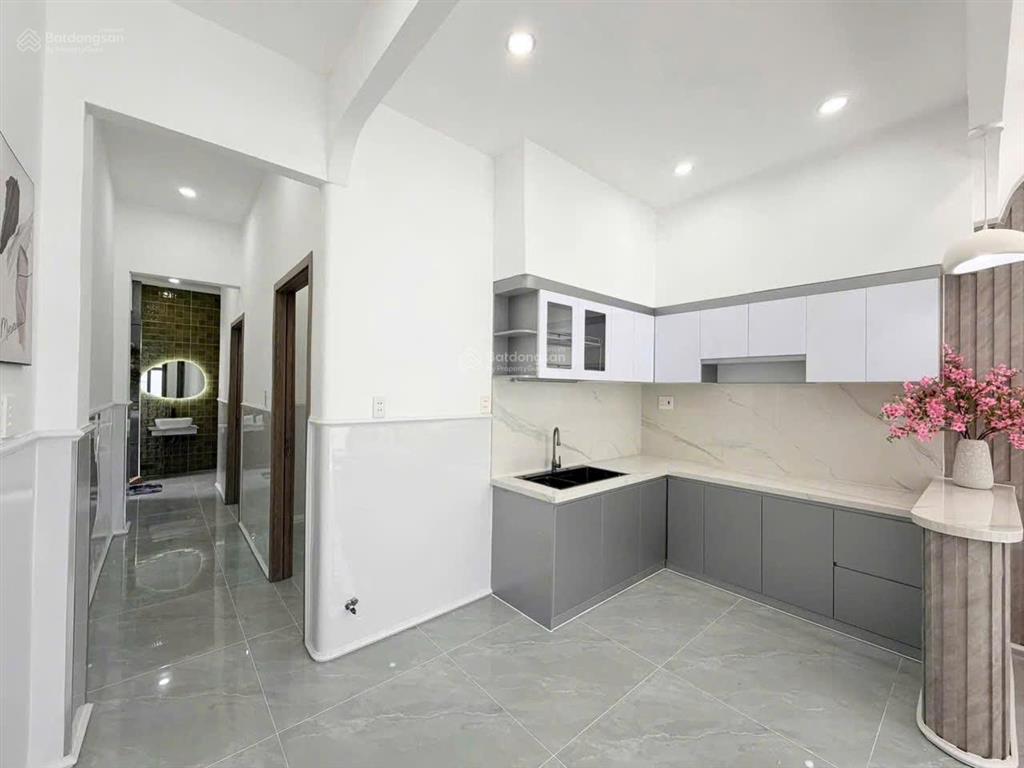 Chủ gửi bán nhà 1 trệt 1 lầu (bửu long cũ). dt 4,3x13=51,4m². giá 2tỷ 550