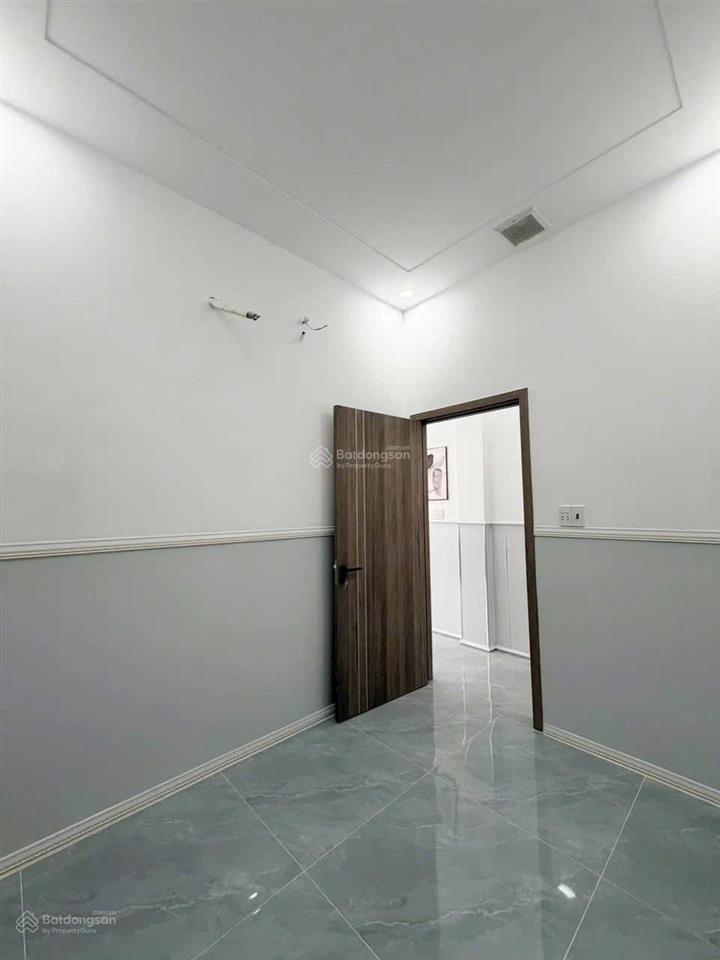 Chủ gửi bán nhà 1 trệt 1 lầu (bửu long cũ). dt 4,3x13=51,4m². giá 2tỷ 550