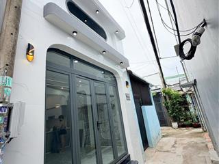 Chủ gửi bán nhà 1 trệt 1 lầu (bửu long cũ). dt 4,3x13=51,4m². giá 2tỷ 550