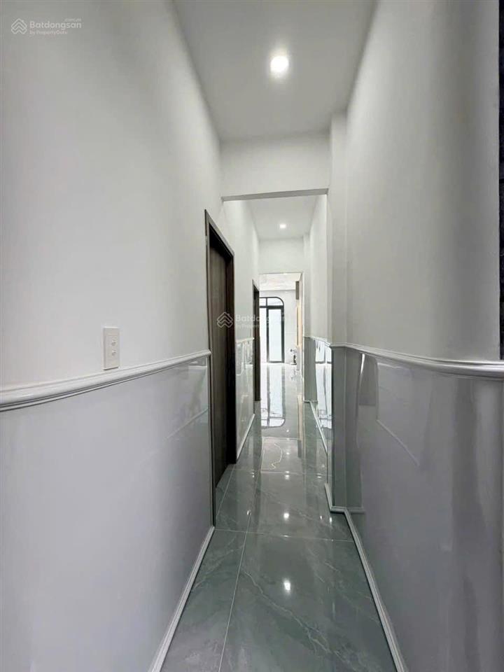 Chủ gửi bán nhà 1 trệt 1 lầu (bửu long cũ). dt 4,3x13=51,4m². giá 2tỷ 550
