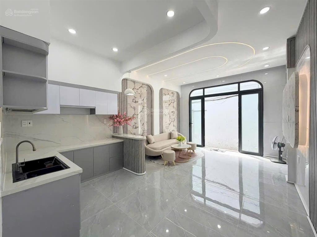 Chủ gửi bán nhà 1 trệt 1 lầu (bửu long cũ). dt 4,3x13=51,4m². giá 2tỷ 550