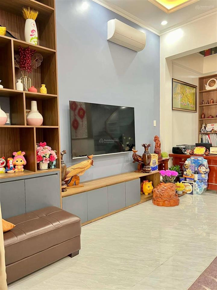 Chủ gửi bán nhà 1 trệt 2 lầu phường biên hoà (hoá an cũ). dt 5x18=90m2. giá 5,2 tỷ tl