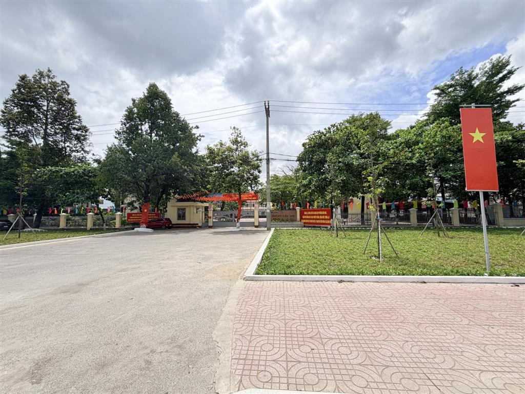 Bán đất shr phường hoá an cũ. dt 4,3x15,5=65m2. giá 1tỷ750 bớt lộc