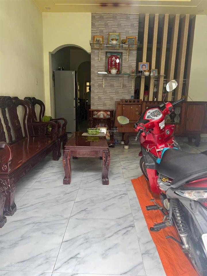 Cho thuê nhà 1 trệt 1 lầu phường bửu hoà củ. dt 5x18=90m2. giá 6tr5/ tháng