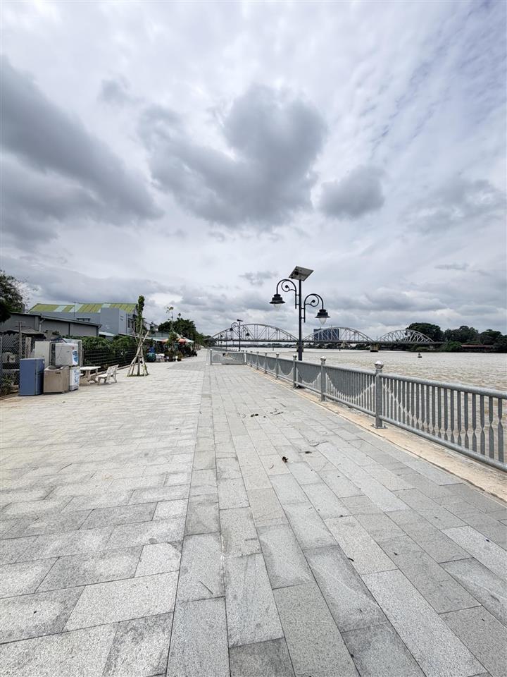 Mặt view sông cù lao hiệp hoà. dt 395,3m2. giá 16 tỷ, lvcc