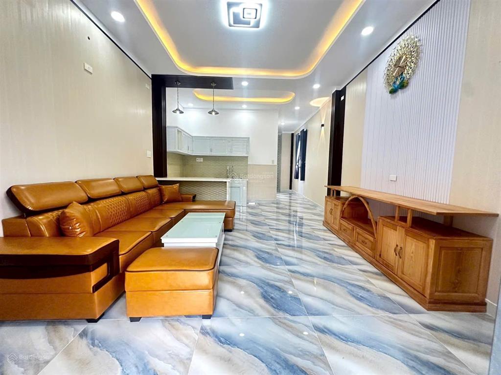 Bán nhà cấp 4 mới phường tân vạn cũ. dt 75m2. giá 2 tỷ 250 triệu đường xe hơi thông
