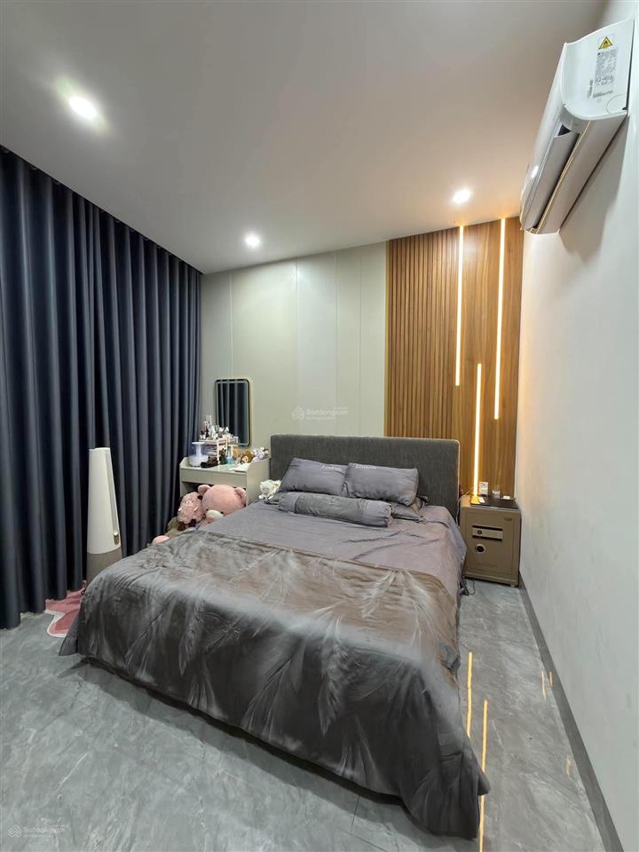 Bán nhà mặt tiền 1 trệt 3 lầu phường bửu long củ. dt 57,3m2. giá 7tỷ050 tl