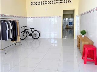 Cho thuê nhà cấp 4 phường (hóa an). dt 100m2. giá 5triệu/ tháng