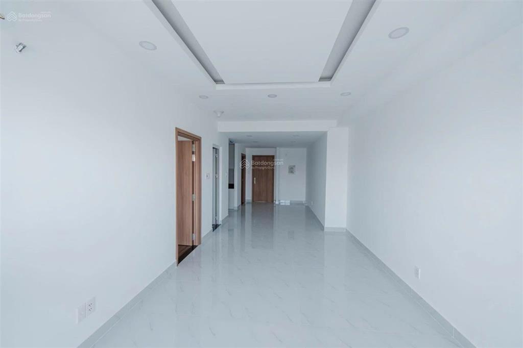 Căn hộ conic boulevard 2pn lầu đẹp view công viên  thanh toán 900tr ở ngay.  0963 129 ***