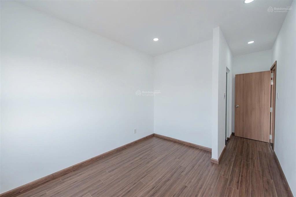 Căn hộ conic boulevard 2pn lầu đẹp view công viên  thanh toán 900tr ở ngay.  0963 129 ***