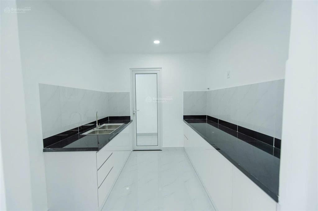 Căn hộ conic boulevard 2pn lầu đẹp view công viên  thanh toán 900tr ở ngay.  0963 129 ***