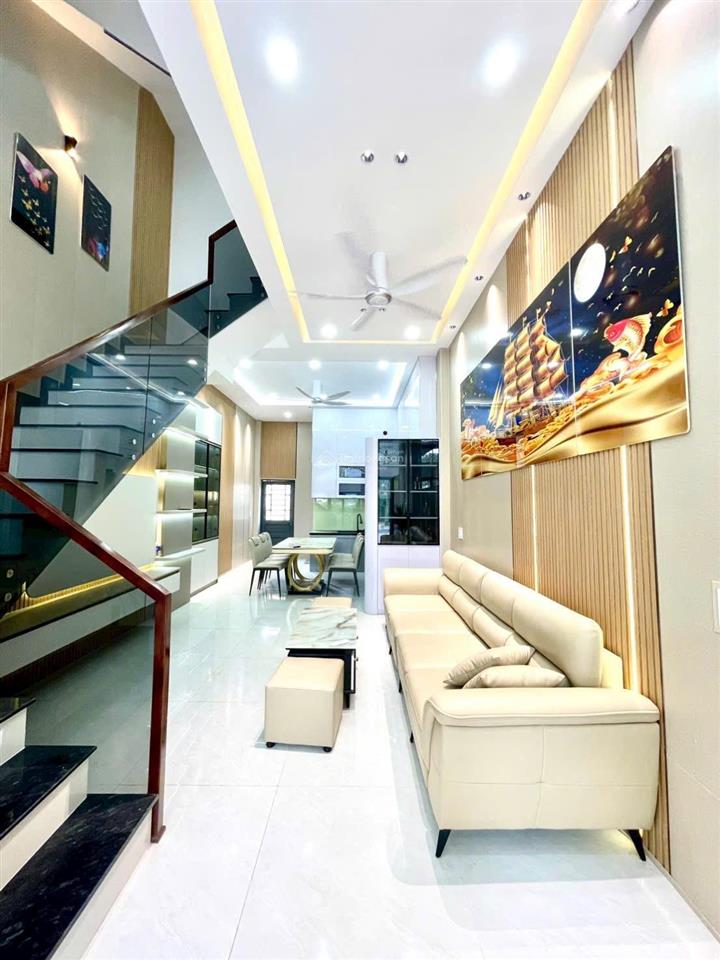 Nhà mới xây kdc icon central. ngay chợ thông dụng và vincom dĩ an. dt743. còn bớt