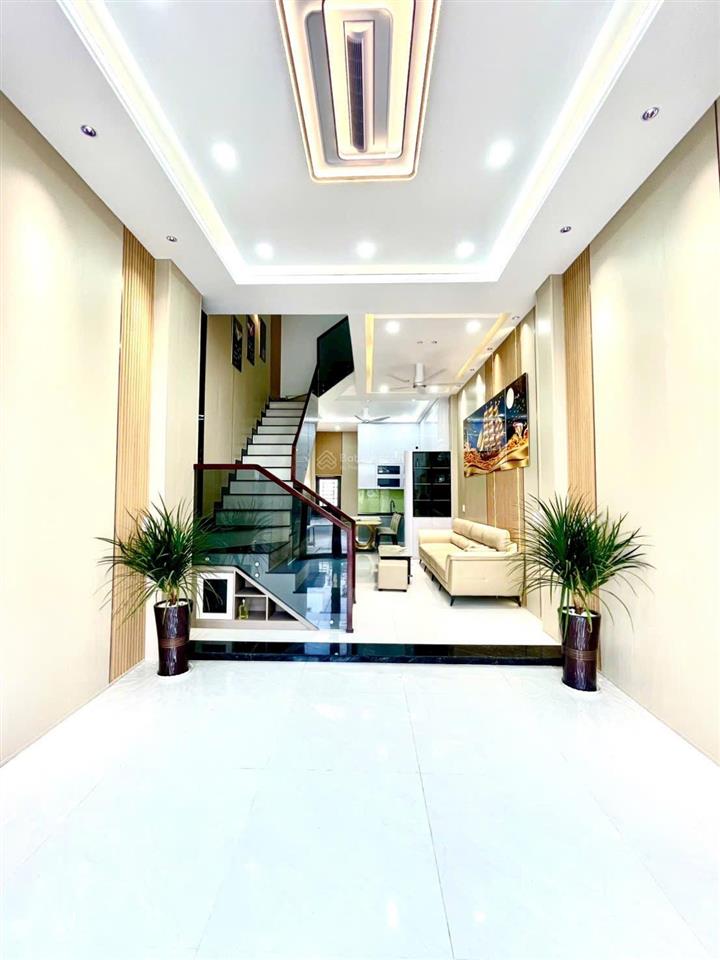 Nhà mới xây kdc icon central. ngay chợ thông dụng và vincom dĩ an. dt743. còn bớt