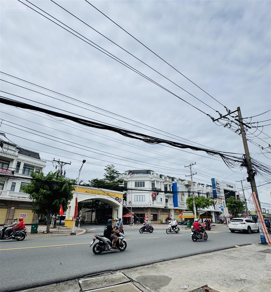 Nhà mặt tiền kinh doanh kdc lộc phát. đường 22/12. thuận giao. liền kề aeon. còn bớt