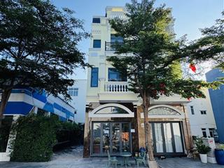 Nhà góc cạnh công viên kdc icon central. ngay chợ thông dụng. liền kề vincom dĩ an. dt743