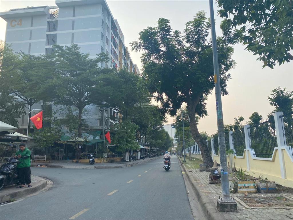 Bán nền đất đẹp mt d1 man thiện tăng nhơn phú q9 hcm