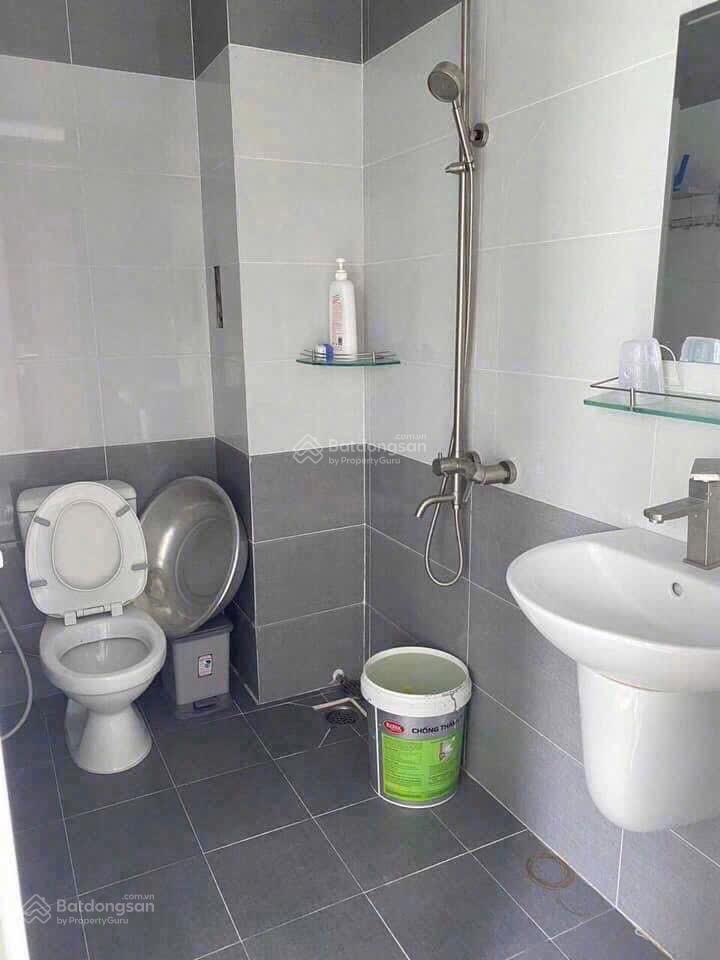 Bán căn nhà 4 tầng mặt tiền đường số ngay nguyễn duy trinh long trường quận 9