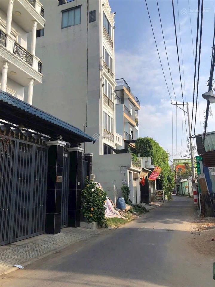 Bán căn nhà 4 tầng mặt tiền đường số ngay nguyễn duy trinh long trường quận 9