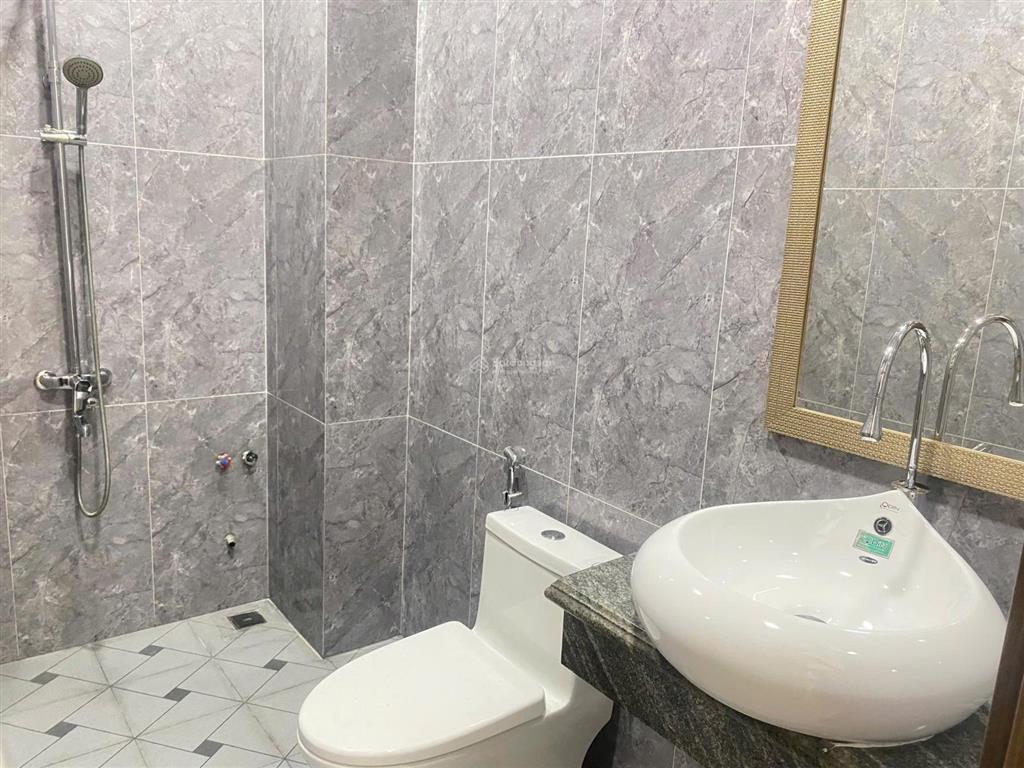 Bán nhà mới 3l hxh cách mt hoàng hữu nam chỉ 50m long thạnh mỹ q9