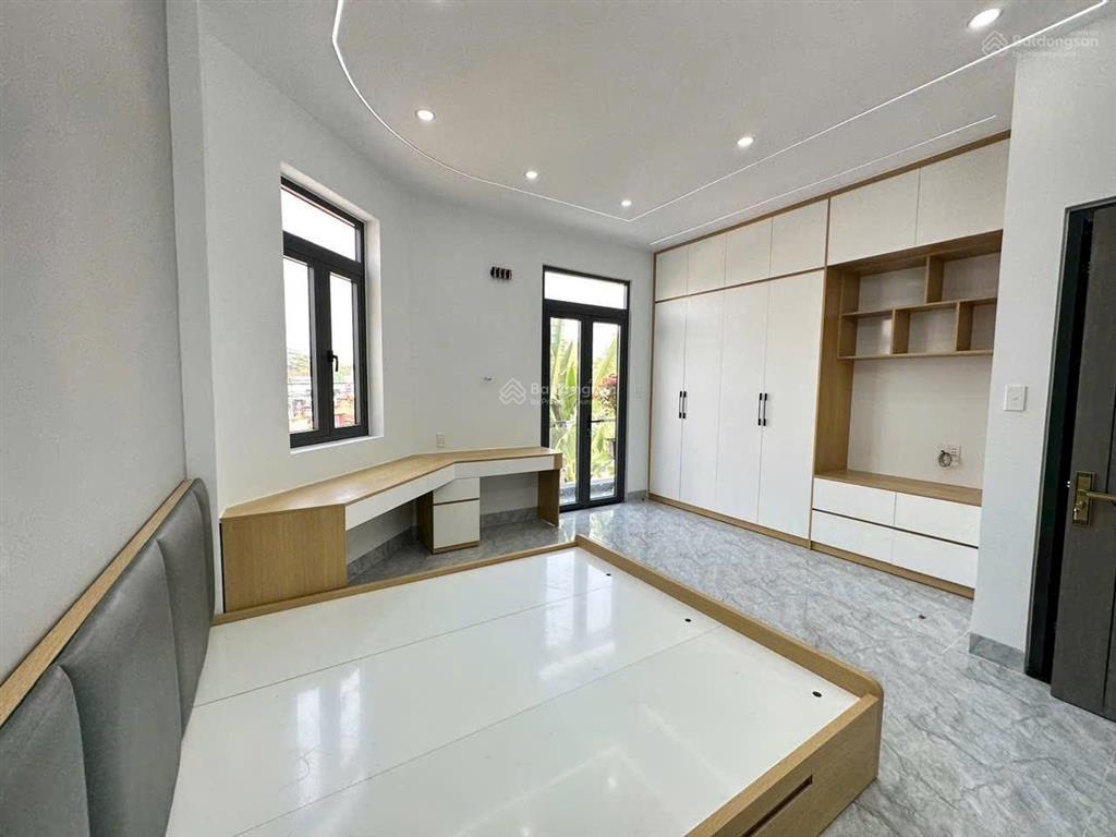 Bán căn nhà 1tr3l mt đường 671 lê văn việt tăng nhơn phú quận 9