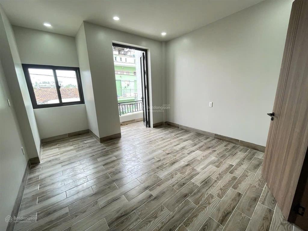 Bán nhà hẻm xe hơi 3 tầng thông lê văn việt 500m phường tân phú quận 9