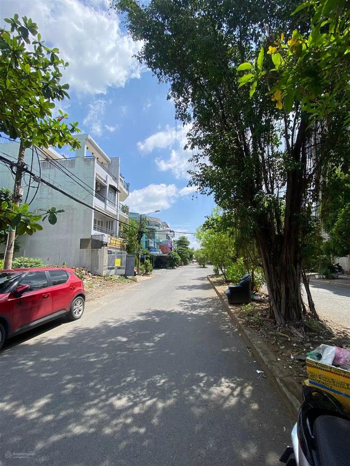 Nền đất mặt tiền đẹp cách nguyễn duy trinh 50m kdc đông thủ thiêm q2