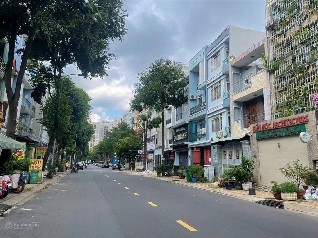 Bán căn nhà nghỉ mặt tiền d2 man thiện khu vip tăng nhơn phú q9