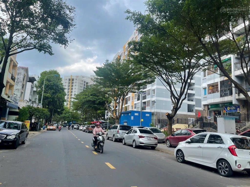 Bán căn nhà nghỉ 110m2 mặt tiền đối diện công viên khu d2 man thiện tăng nhơn phú q9 hcm