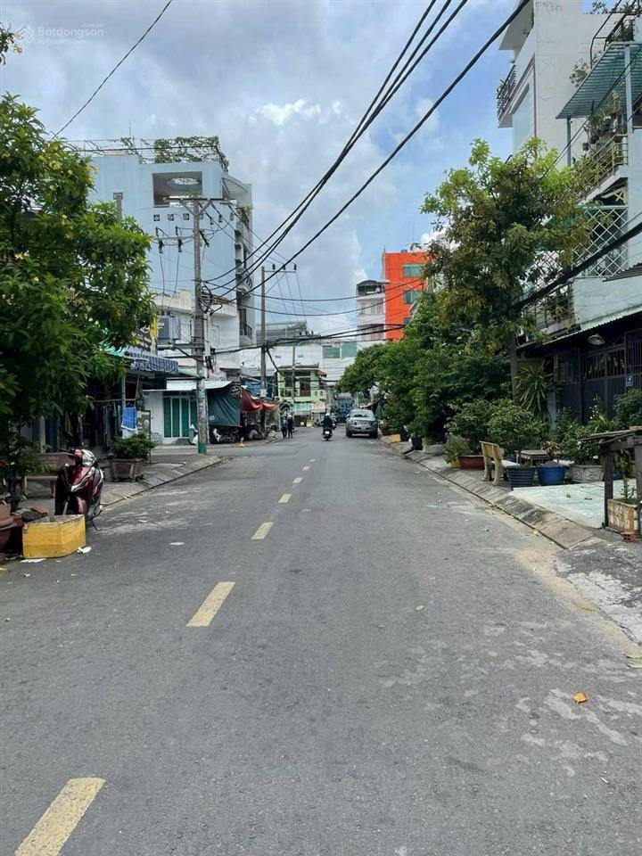 23/ nguyễn hữu tiến, phường tây thạnh, quận tân phú
 dt 4 x 19m
 kết cấu đúc 2 lầu kiên cố
