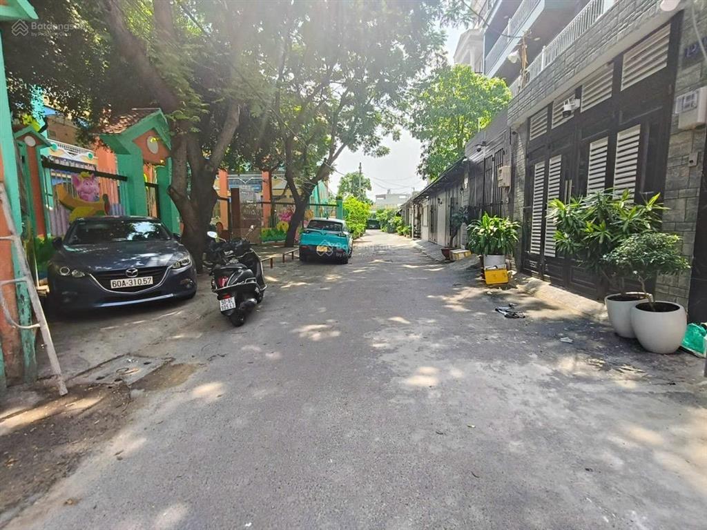 Cần bán nhà siêu đẹp 1/ đường hoàng bật đạt hẻm 2 xe tải tránh nhau