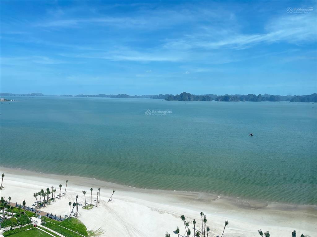 Bán nhanh giá tốt căn hộ chính biển a la carte hạ long bay giá 3.05 tỷ
