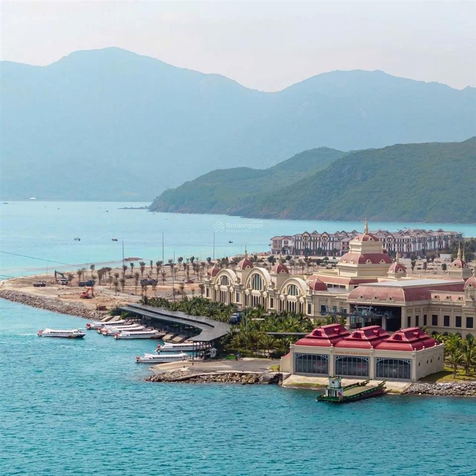 Chỉ 42,276 tỷ sở hữu 240m2 biệt thự đơn lấp dự án vinhomes bearl bay nha trang ( vin ph7s quý )